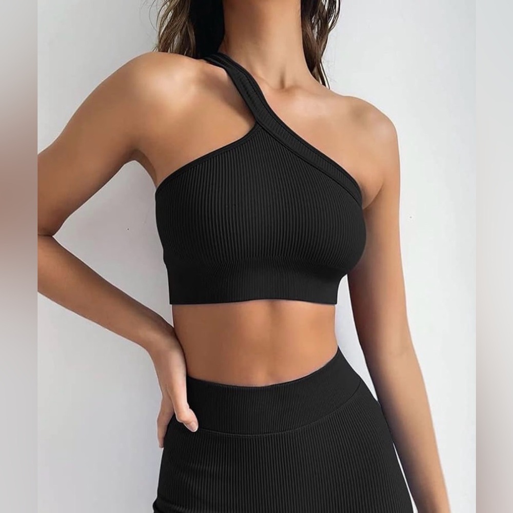 Black One-Shoulder Ribbed Sports Bra Size M
